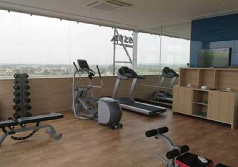 ホテル Park Inn By Radisson Gurgaon Bilaspur