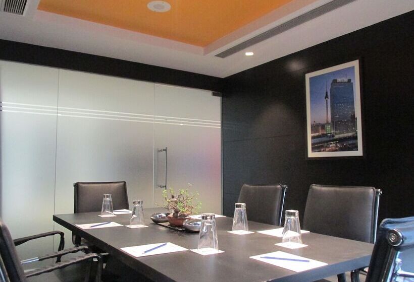 ホテル Park Inn By Radisson Gurgaon Bilaspur