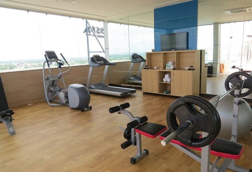 ホテル Park Inn By Radisson Gurgaon Bilaspur