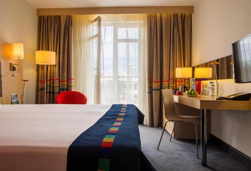 בית מלון כפרי Park Inn By Radisson Sochi City Centre