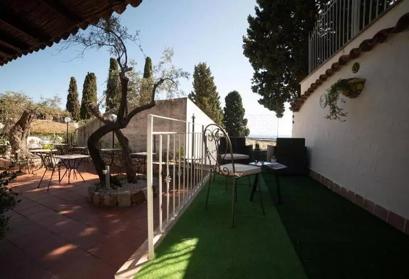 בית מלון כפרי Taormina Garden