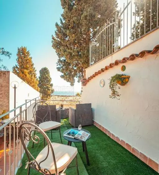 בית מלון כפרי Taormina Garden