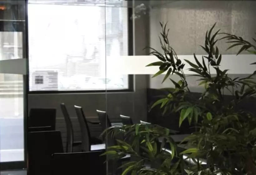 هتل The Originals Du Grand Monarque Nantes Gare