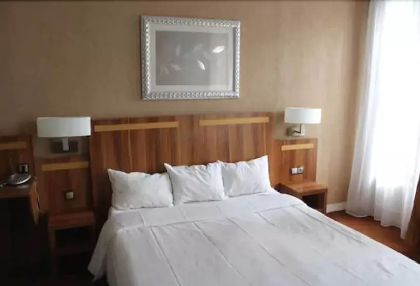 هتل The Originals Du Grand Monarque Nantes Gare