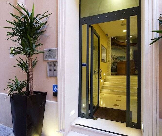 Residence Arco Antico