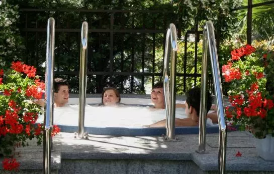 منتجع Residence Domaso