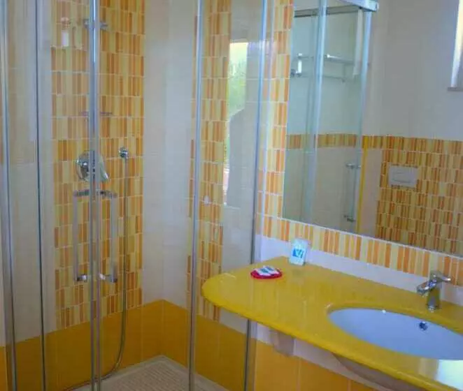 Курорт Baia Di Trainiti