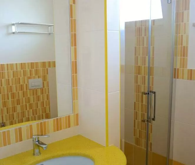 Курорт Baia Di Trainiti