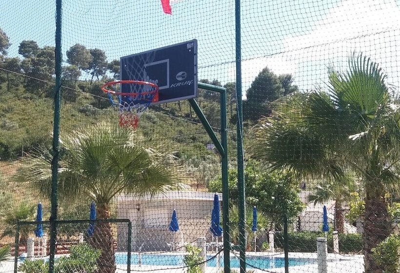 אתר נופש Residence Villa Ascoli