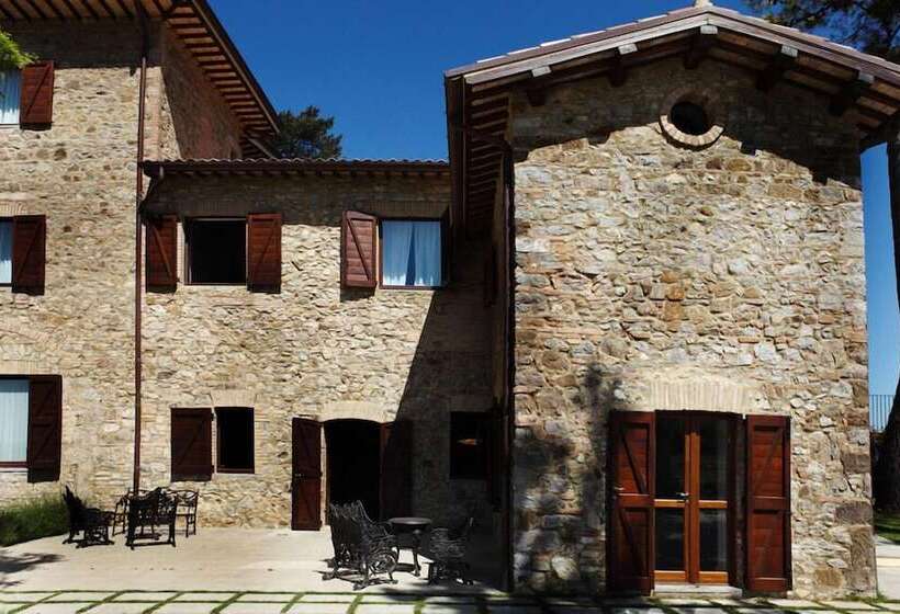 Tenuta Ponziani Griffin S Resort