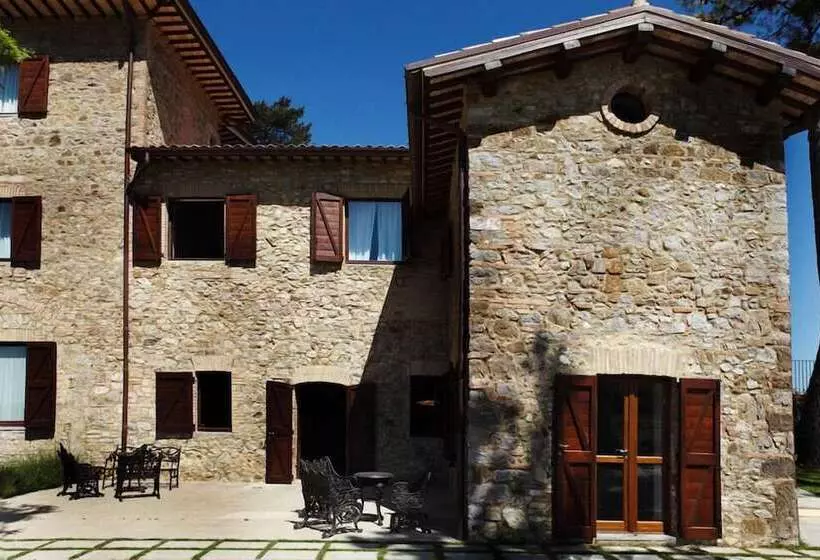 Tenuta Ponziani Griffin S Resort