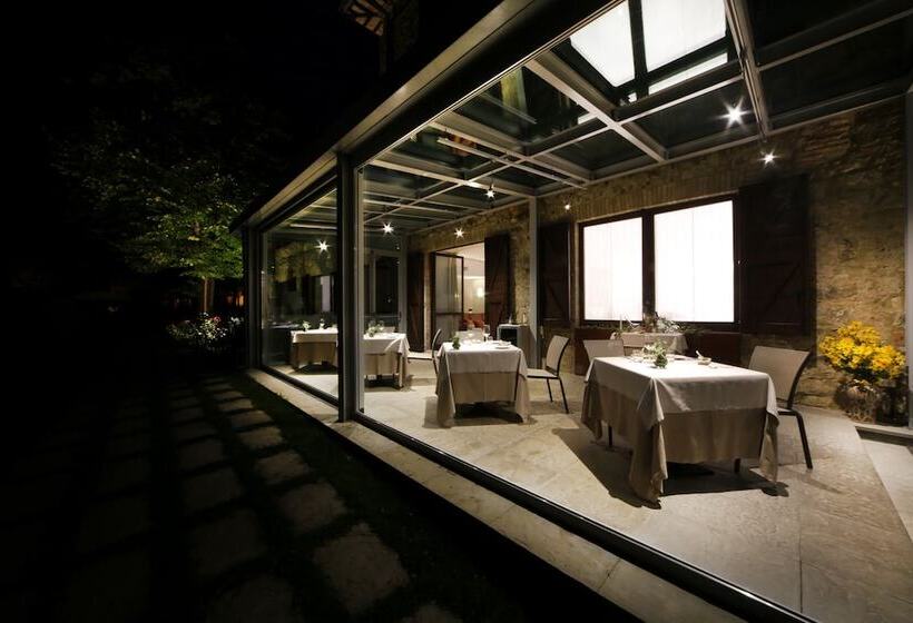 Tenuta Ponziani Griffin S Resort