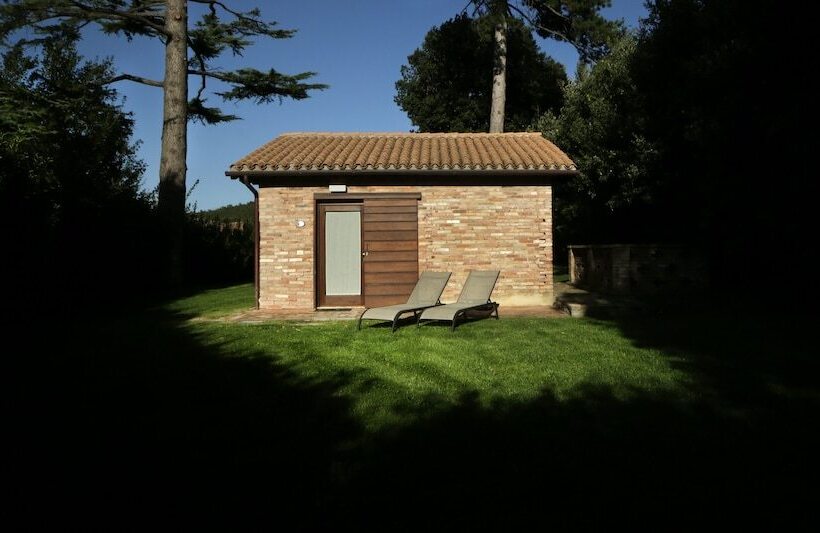 Tenuta Ponziani Griffin S Resort