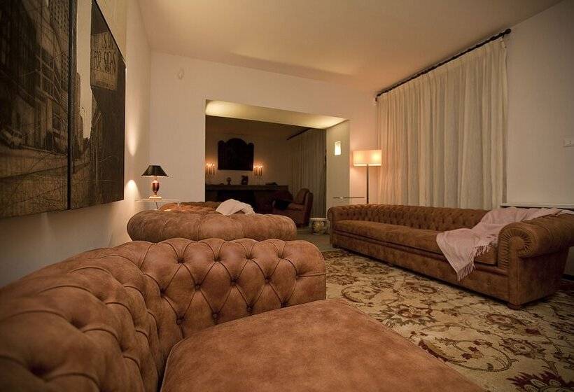 Tenuta Ponziani Griffin S Resort