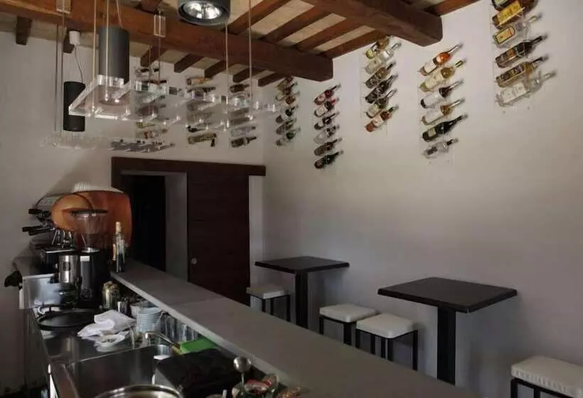 Tenuta Ponziani Griffin S Resort