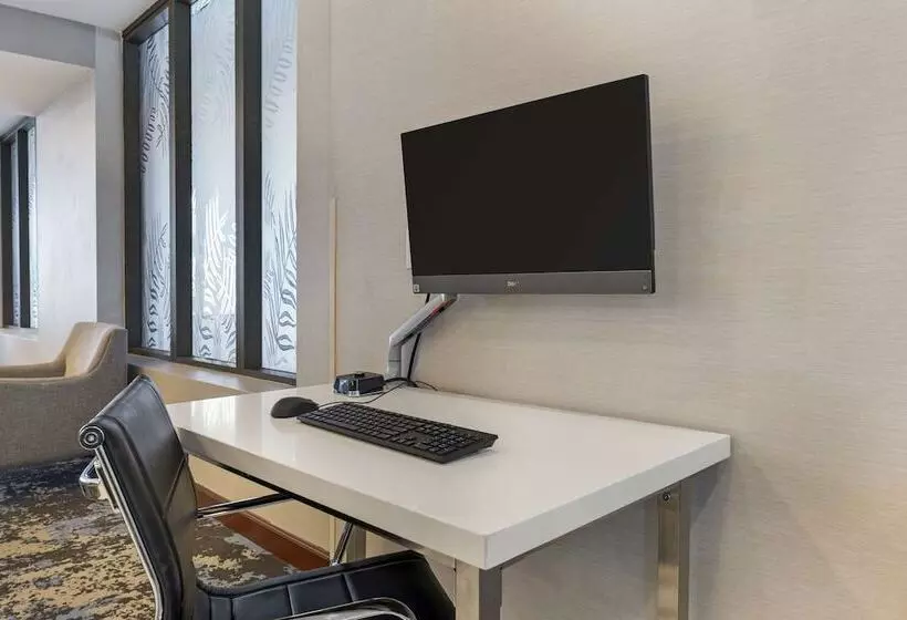 ホテル Best Western Plus South Holland Chicago Southland