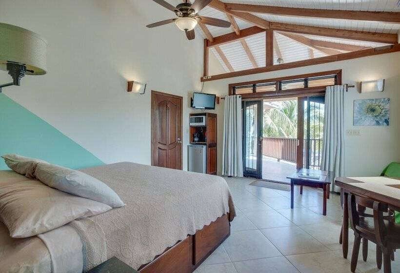 فندق Buttonwood Belize
