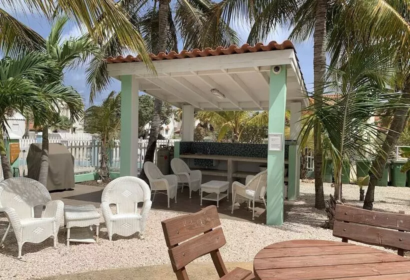 هتل Coral Paradise Resort