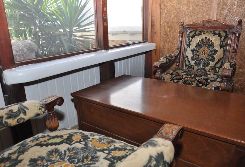 Hotel La Casa Carina