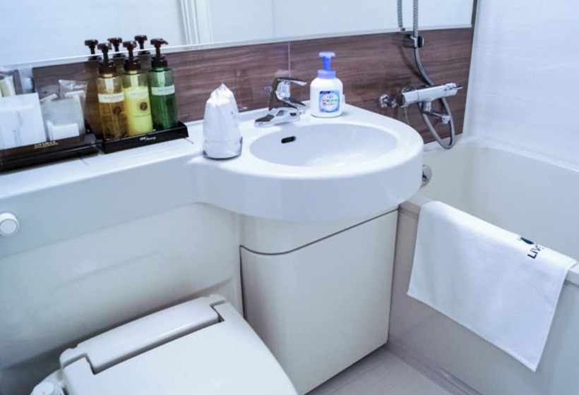 בית מלון כפרי Livemax Saitama Asaka Ekimae