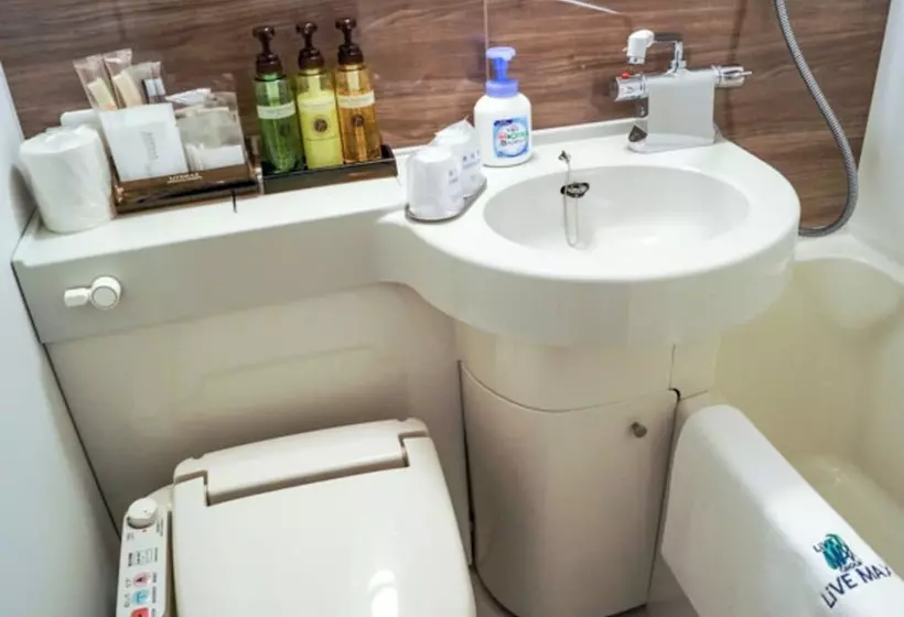 Hotelli Livemax Saitama Asaka Ekimae