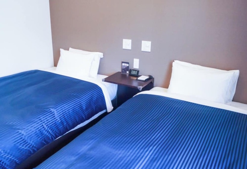 בית מלון כפרי Livemax Saitama Asaka Ekimae