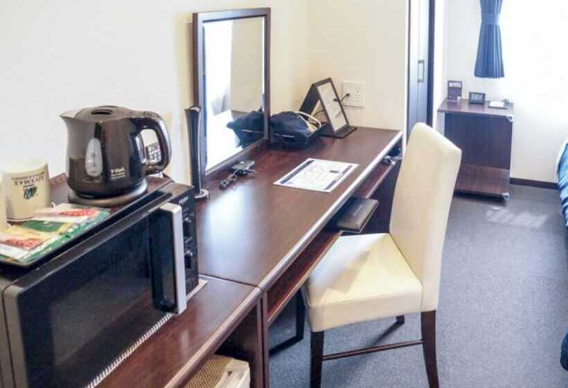 בית מלון כפרי Livemax Saitama Asaka Ekimae