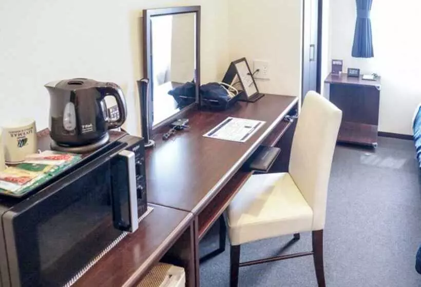 Hotelli Livemax Saitama Asaka Ekimae