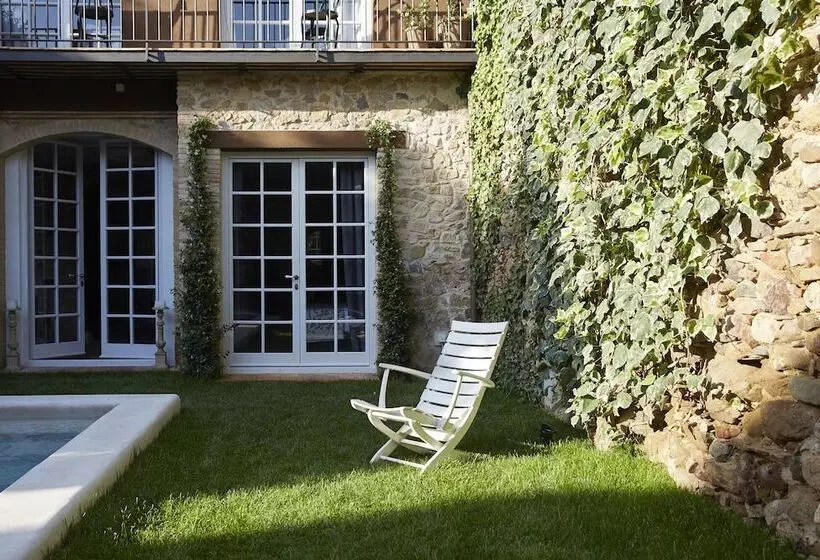 Hotelli Llimona Suites   Adults Only