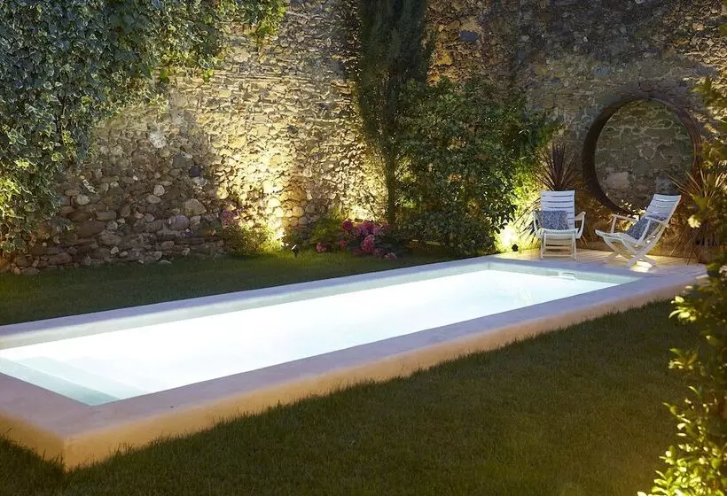 Hotelli Llimona Suites   Adults Only