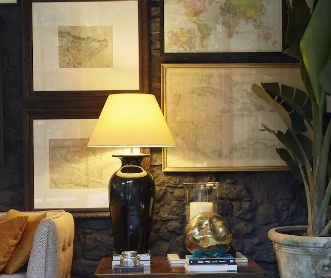 Hotelli Llimona Suites   Adults Only