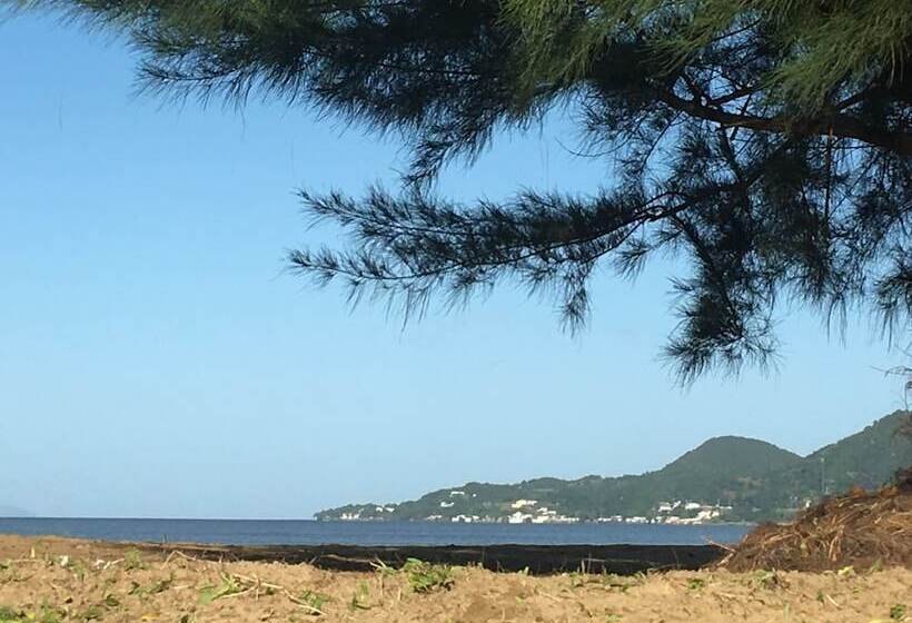 هتل Yukayeke Playa Resort