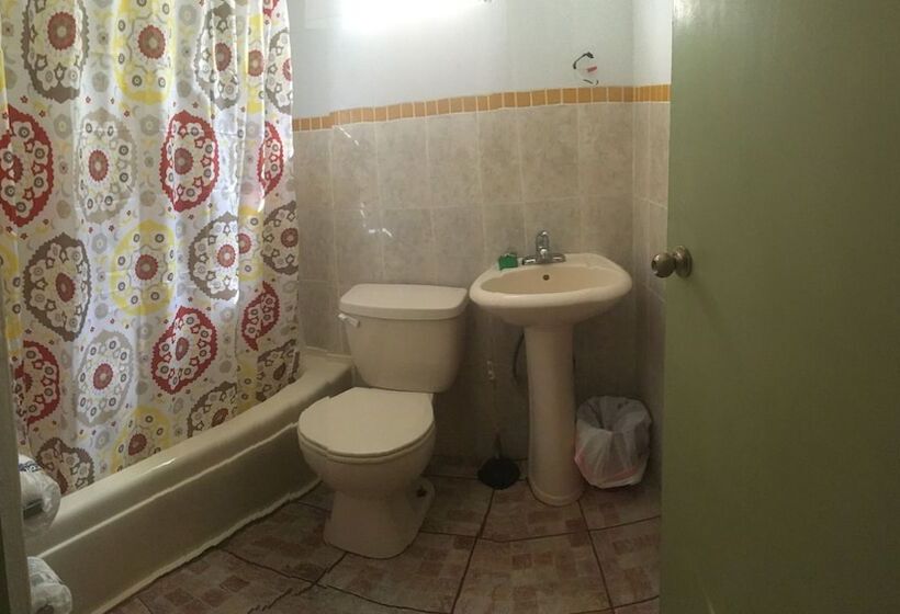 هتل Yukayeke Playa Resort