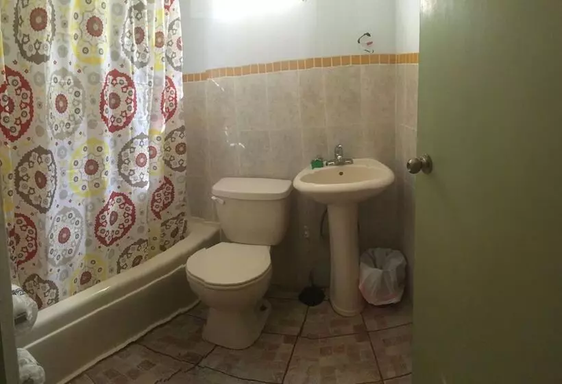 هتل Yukayeke Playa Resort