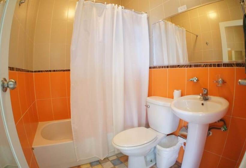 هتل Yukayeke Playa Resort