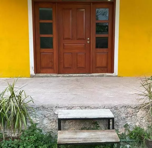 Retkeilymaja Casa Coronado Izamal