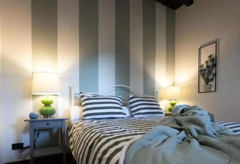ベッドアンドブレックファースト Lo Schiaccianoci Bed&breakfast De Charme