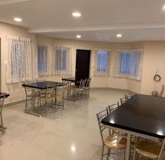 ホテル Bogar Palace Kodaikanal