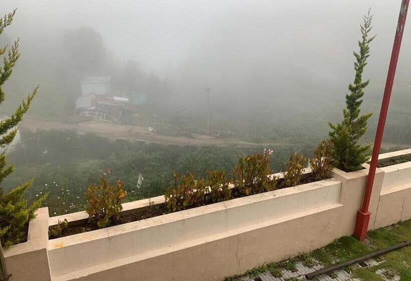 ホテル Bogar Palace Kodaikanal