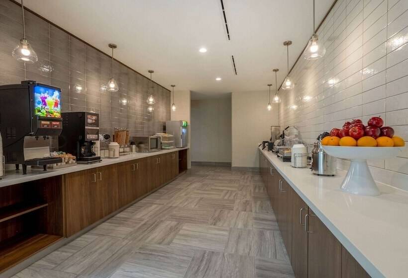 فندق La Quinta Inn & Suites By Wyndham Pflugerville