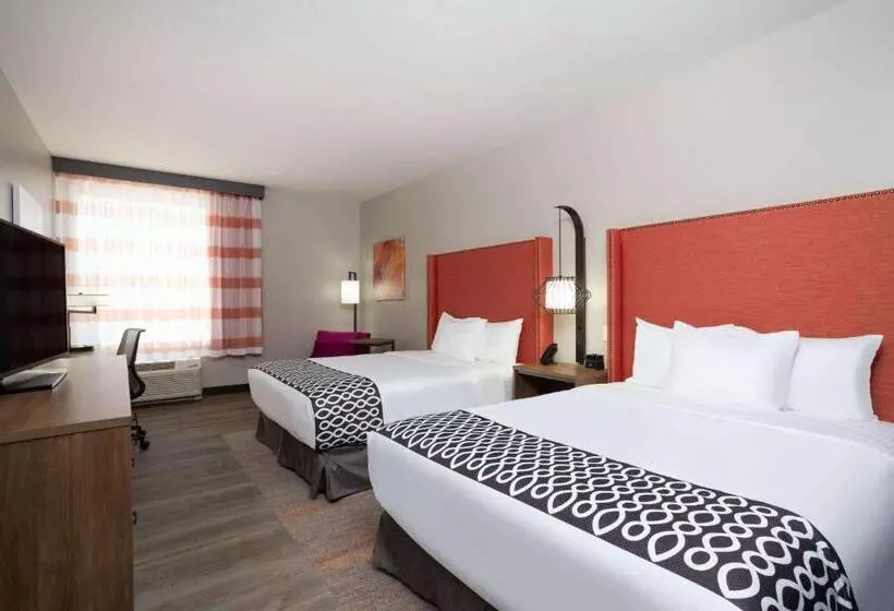 Hotelli La Quinta Inn & Suites By Wyndham Pflugerville