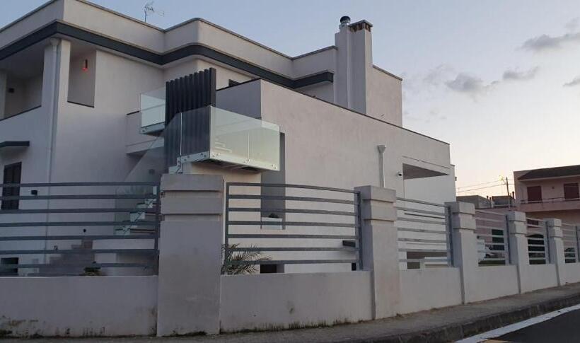 Panzió Sunflowersalento