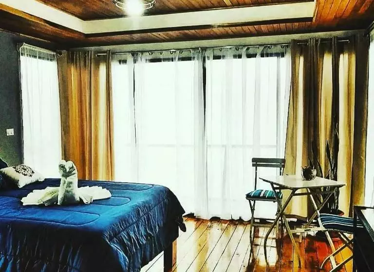 Aamiaismajoitus (B&B) Cabina Las Nubes