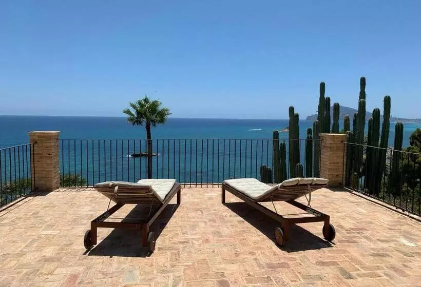 تختخواب و صبحانه El Jardin Botánico Villa Luz