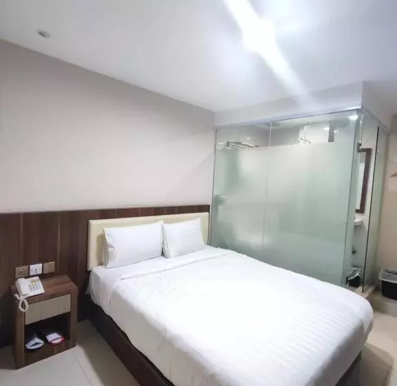 ホテル Morena Batam