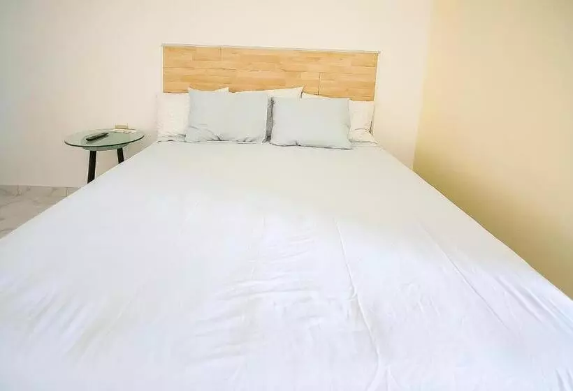 ホテル Oyo  Plaza Las Torres