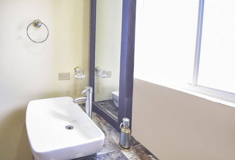 Otel Oyo  Plaza Las Torres