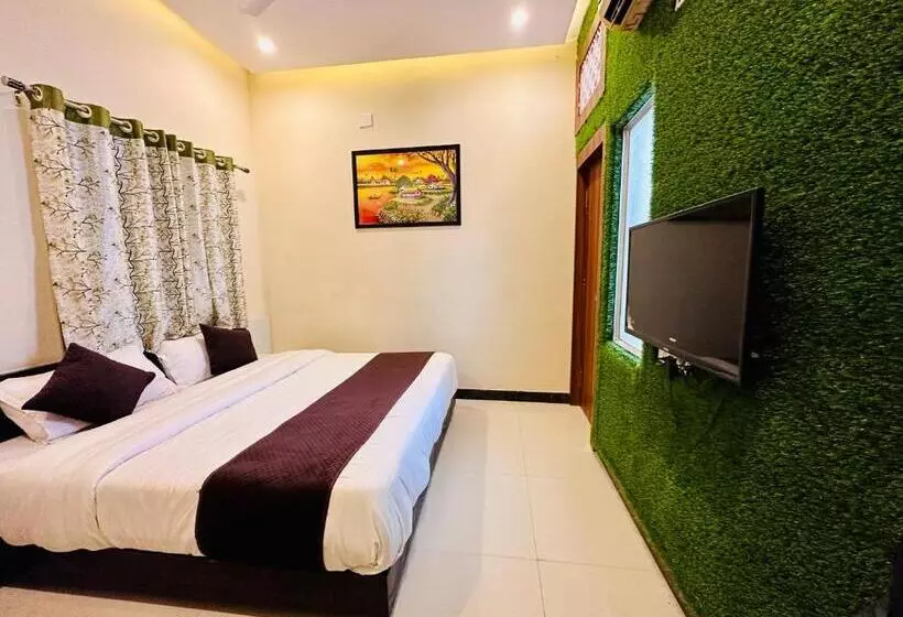 ホテル The Galaxy Near Udaipur Airport