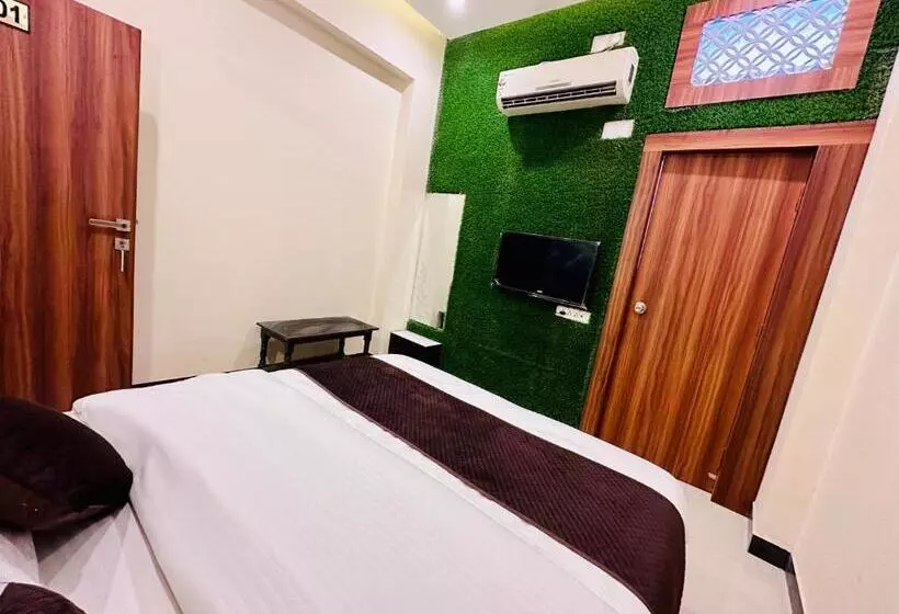 ホテル The Galaxy Near Udaipur Airport