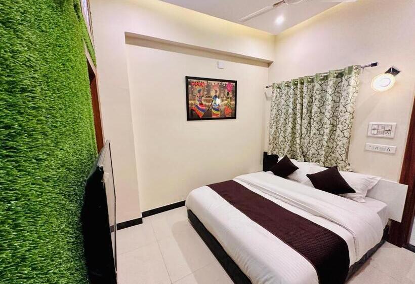 هتل The Galaxy Near Udaipur Airport